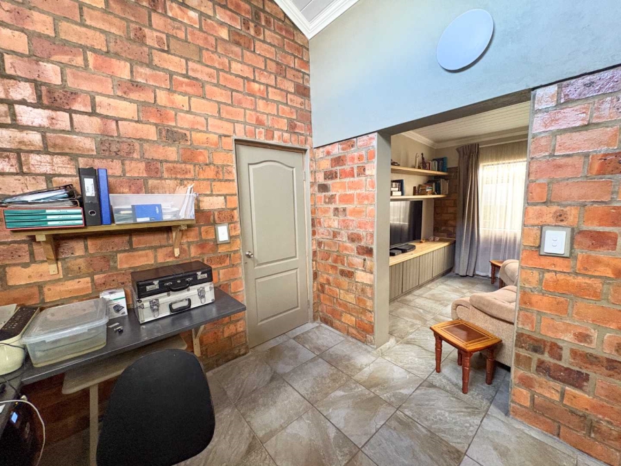 3 Bedroom Property for Sale in Stilbaai Wes Western Cape